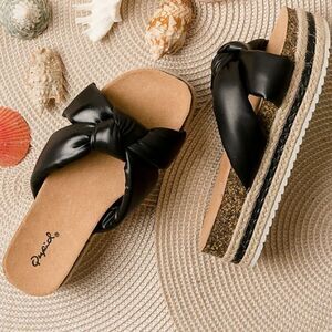 BRAND NEW QUPID CANCUN WOMEN'S PLASFORM SLIDE SANDALS